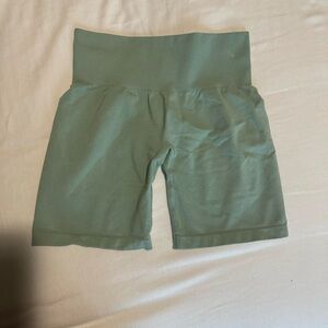 NVGTN Pro shorts in green